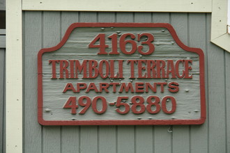 Trimboli Terrace Apartments in Fremont, CA - Foto de edificio - Building Photo