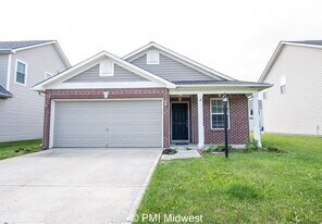 19496 Prairie Crossing Dr in Noblesville, IN - Building Photo