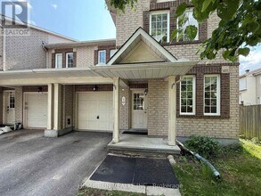 10 Appledale Dr in Ottawa, ON - Building Photo - Building Photo