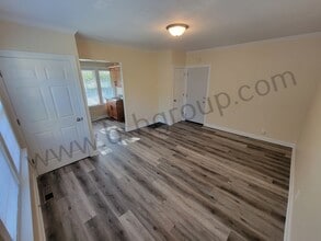 6743 12th Ave in Kenosha, WI - Building Photo - Building Photo