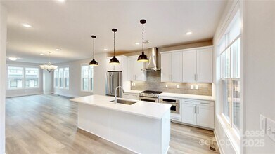 7017 Louie Ln in Charlotte, NC - Building Photo - Building Photo