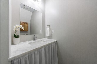 1960 Hamilton Pl SE in Marietta, GA - Building Photo - Building Photo