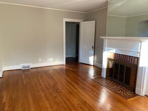 703 Kimbrough St in Raleigh, NC - Building Photo - Building Photo