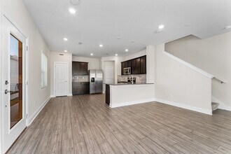 4758 Sparkling Shell Ave in Kissimmee, FL - Building Photo - Building Photo