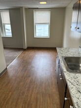 Plaza Apartments in Syracuse, NY - Building Photo - Building Photo