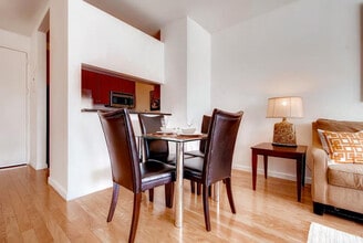 400 E 66th St, Unit ID1016392P in New York, NY - Building Photo - Building Photo