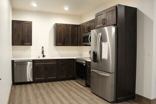 573 S Teton Ave in Sugar City, ID - Building Photo