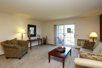 Autumn Glen Apartment Homes in Harvard, IL - Building Photo - Building Photo