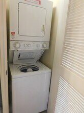 175 Avenida Descanso, Unit 206 in Oceanside, CA - Foto de edificio - Building Photo