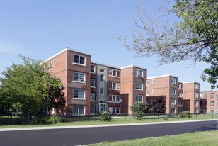 5 E 36th St in Hamilton, ON - Building Photo