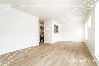 5256 University Wy NE in Seattle, WA - Foto de edificio - Building Photo