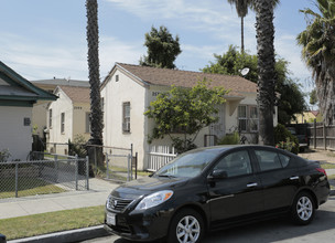 2569-2575 Pasadena Ave in Long Beach, CA - Building Photo - Building Photo