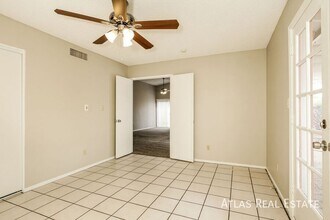 4035 W Harmont Dr in Phoenix, AZ - Building Photo - Building Photo