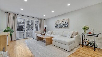 146 G St SW in Washington, DC - Building Photo - Building Photo