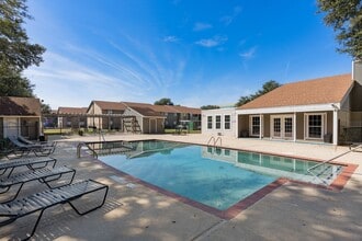 Avery Trace in Port Arthur, TX - Foto de edificio - Building Photo