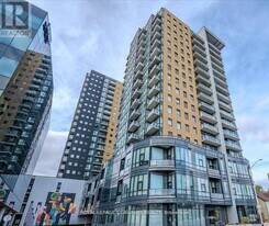 108 Garment St in Kitchener, ON - Building Photo