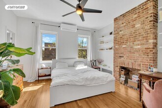 88 Roebling St in Brooklyn, NY - Building Photo - Building Photo