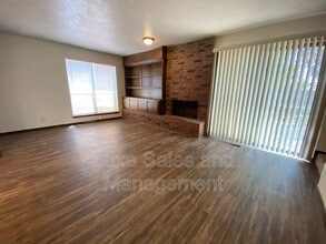 6004 Paramount Dr in Oklahoma City, OK - Building Photo - Building Photo