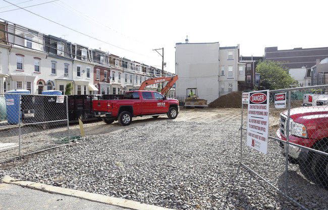 The Simon at Founder's Row in Philadelphia, PA - Building Photo - Building Photo