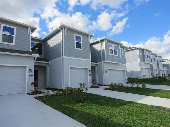 2677 Bevel Ln in Davenport, FL - Building Photo - Building Photo