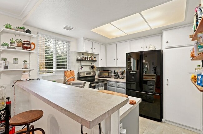 6544 College Grove Dr, Unit 71 in San Diego, CA - Building Photo - Building Photo