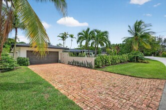 1981 Coral Gardens Dr in Wilton Manors, FL - Building Photo - Building Photo
