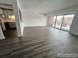 49 Hill Rd, Unit 42 in Belmont, MA - Building Photo