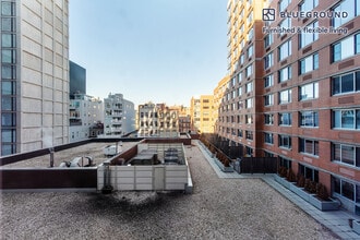229 Chrystie St in New York, NY - Building Photo - Building Photo