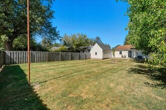 710 E Chestnut St in Mount Vernon, OH - Building Photo - Building Photo