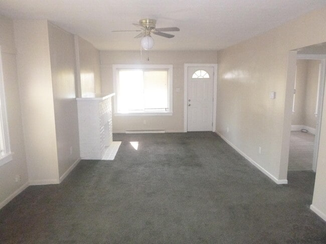 837 McKinley Ave in Akron, OH - Foto de edificio - Building Photo