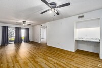 5764 S Texas Ave, Unit 2 Bedroom in Orlando, FL - Building Photo - Building Photo