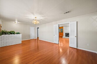 3423 56th St in Lubbock, TX - Building Photo - Building Photo