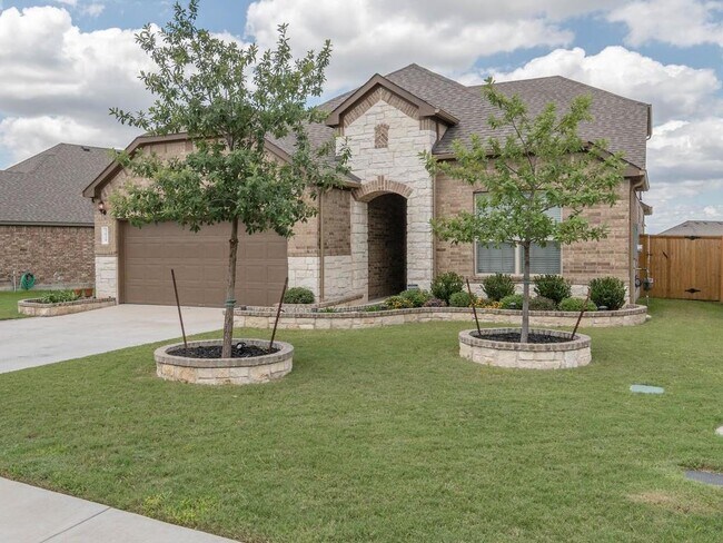 property at 3638 Esperanza Dr