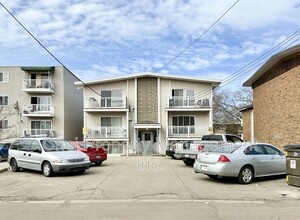 10629-10110 110 St NW in Edmonton, AB - Building Photo - Building Photo