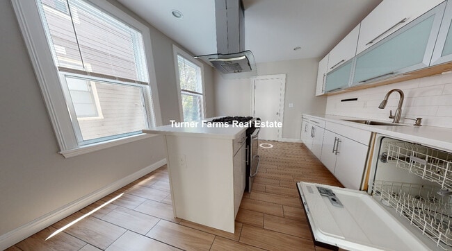 20 Marie Ave, Unit 2 in Cambridge, MA - Building Photo - Building Photo