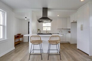 713 Diamond St, Unit .5 in Redondo Beach, CA - Building Photo