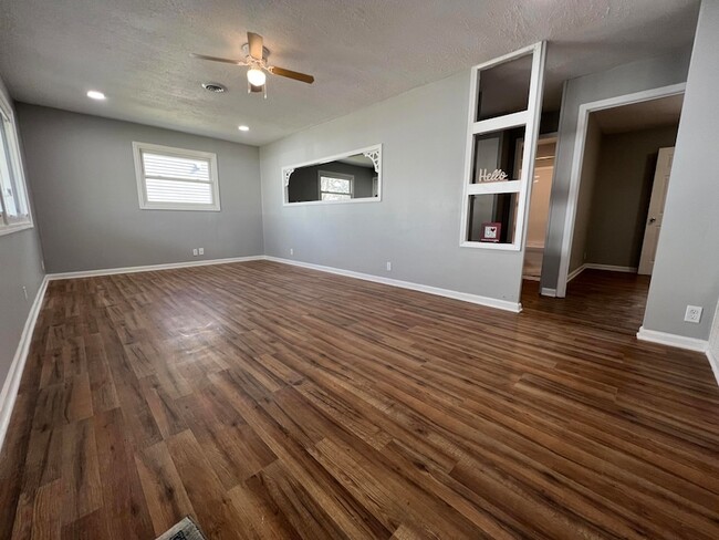 517 W Pierson St, Unit 3705F in Greenfield, IN - Building Photo - Building Photo