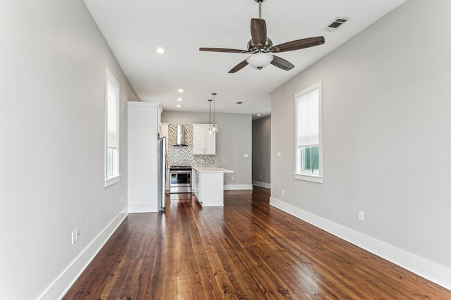 2014 Governor Nicholls St in New Orleans, LA - Building Photo - Building Photo