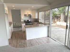 7022 Mewall Dr in San Diego, CA - Building Photo - Building Photo