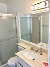 953 4th St in Santa Monica, CA - Building Photo - Building Photo