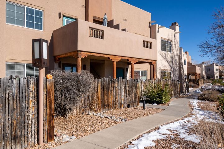 Dos Santos Apartments in Santa Fe, NM - Building Photo