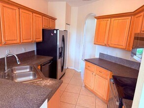 779 Pipers Cay Dr in West Palm Beach, FL - Foto de edificio - Building Photo