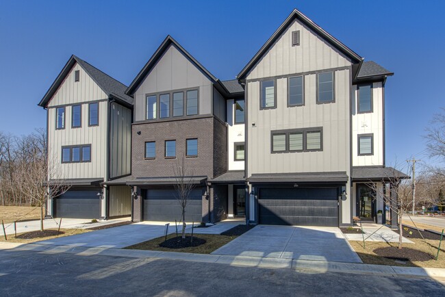 208 Midland Trace Trail in Westfield, IN - Building Photo - Building Photo