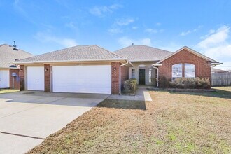 600 NE 20th St in Moore, OK - Building Photo - Building Photo