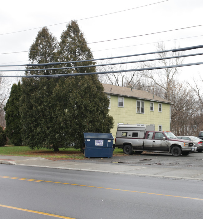 156 Main Ave in Wynantskill, NY - Building Photo - Building Photo