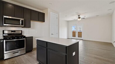 7812 Hillock Terrace in Austin, TX - Building Photo - Building Photo