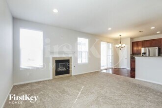 12410 Guy Way in Indianapolis, IN - Foto de edificio - Building Photo