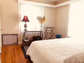971 Cowper St, Unit 971 in Palo Alto, CA - Building Photo - Building Photo