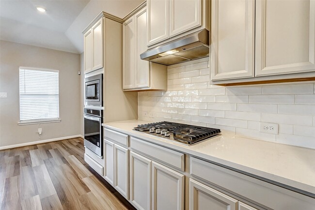 property at 2165 Woodland Pine Dr