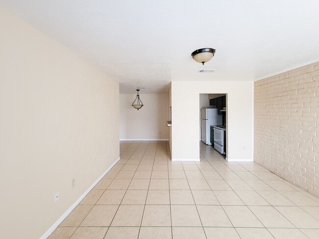 property at 1511 Barcelona Way Dr